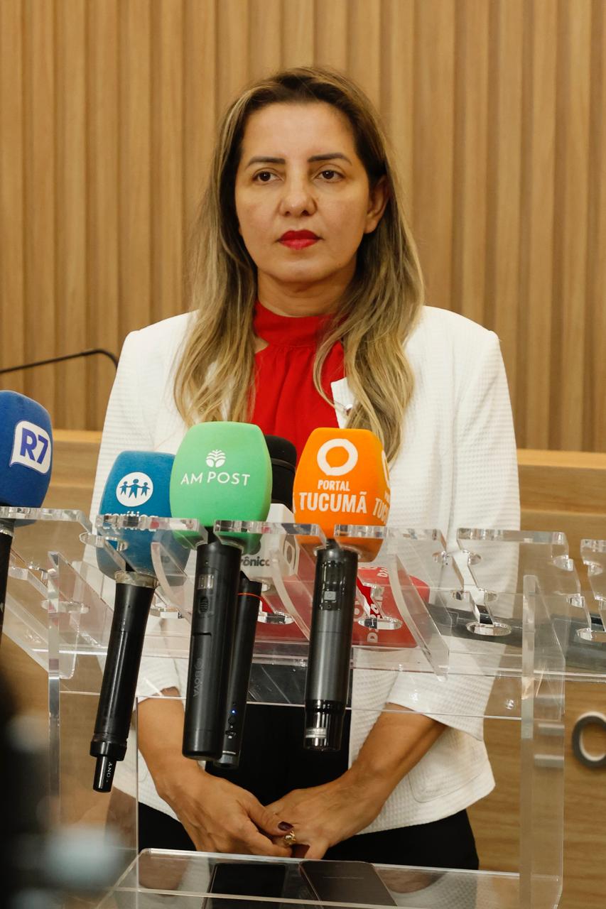 Delegada Elizabeth de Paula