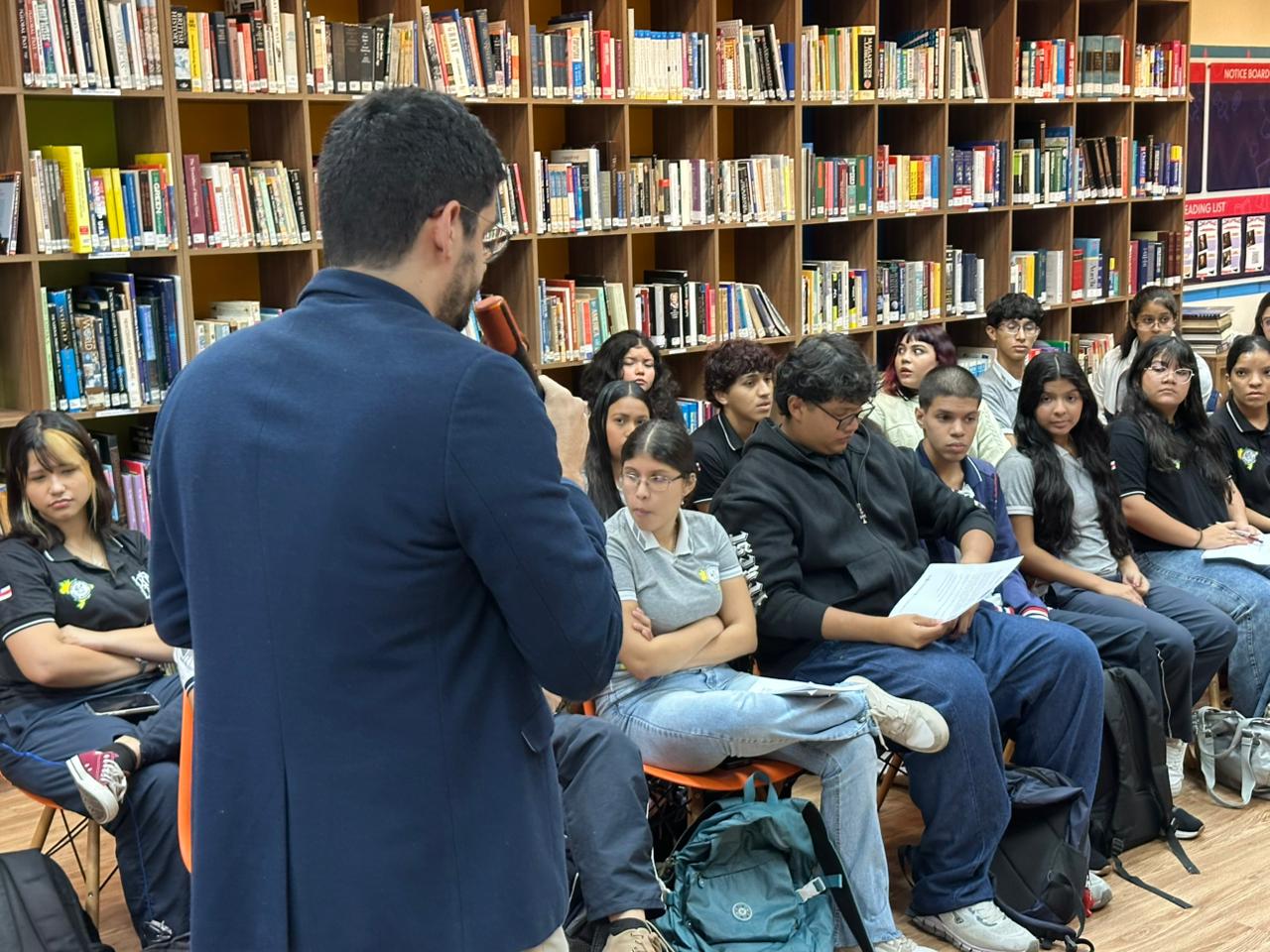 Estudantes da rede pública simulam júri sobre redução da maioridade penal em ação da Defensoria FOTOS Marcus-Bessa DPEAM