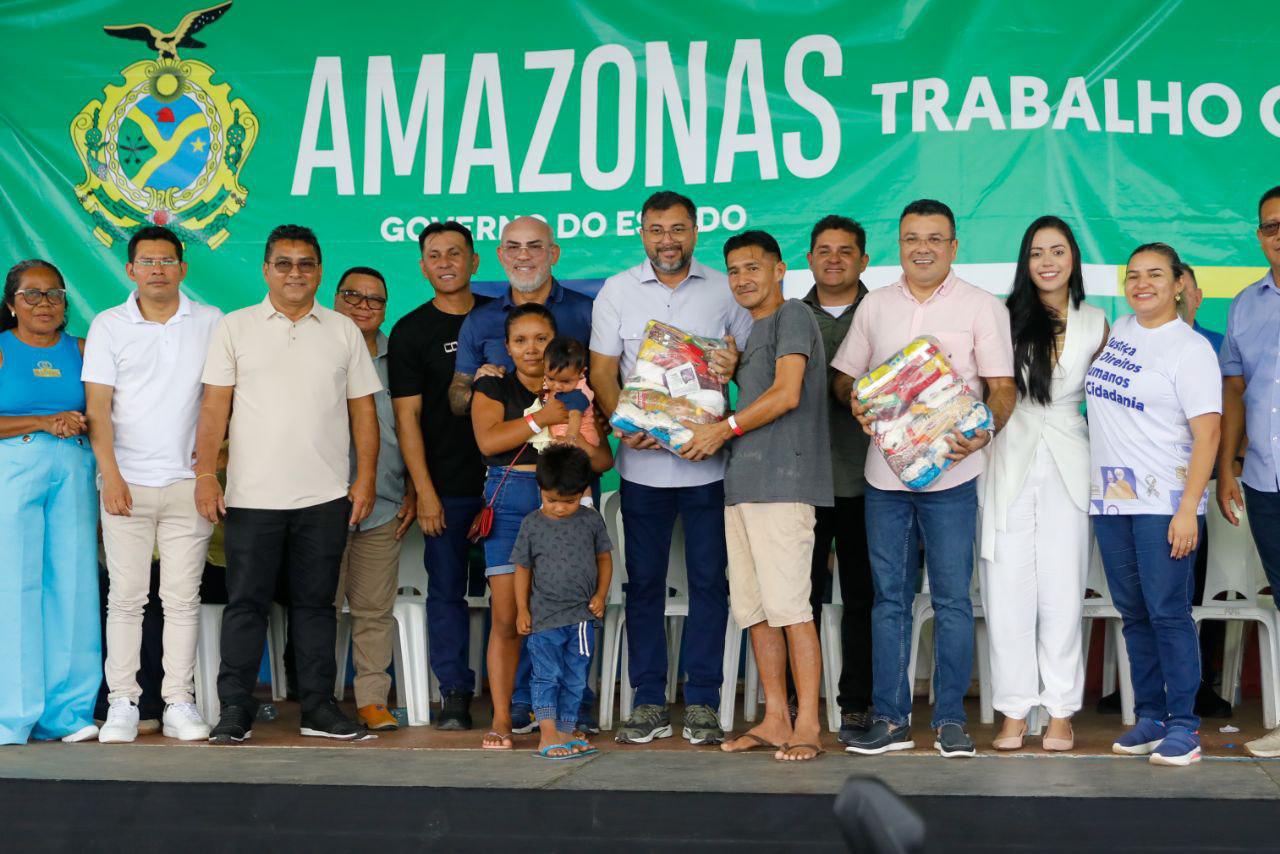 Governador Wilson Lima destina 3,6 toneladas de alimentos à população em situação de vulnerabilidade no município de Barreirinha 2_ fotos Arthur Castro Secom