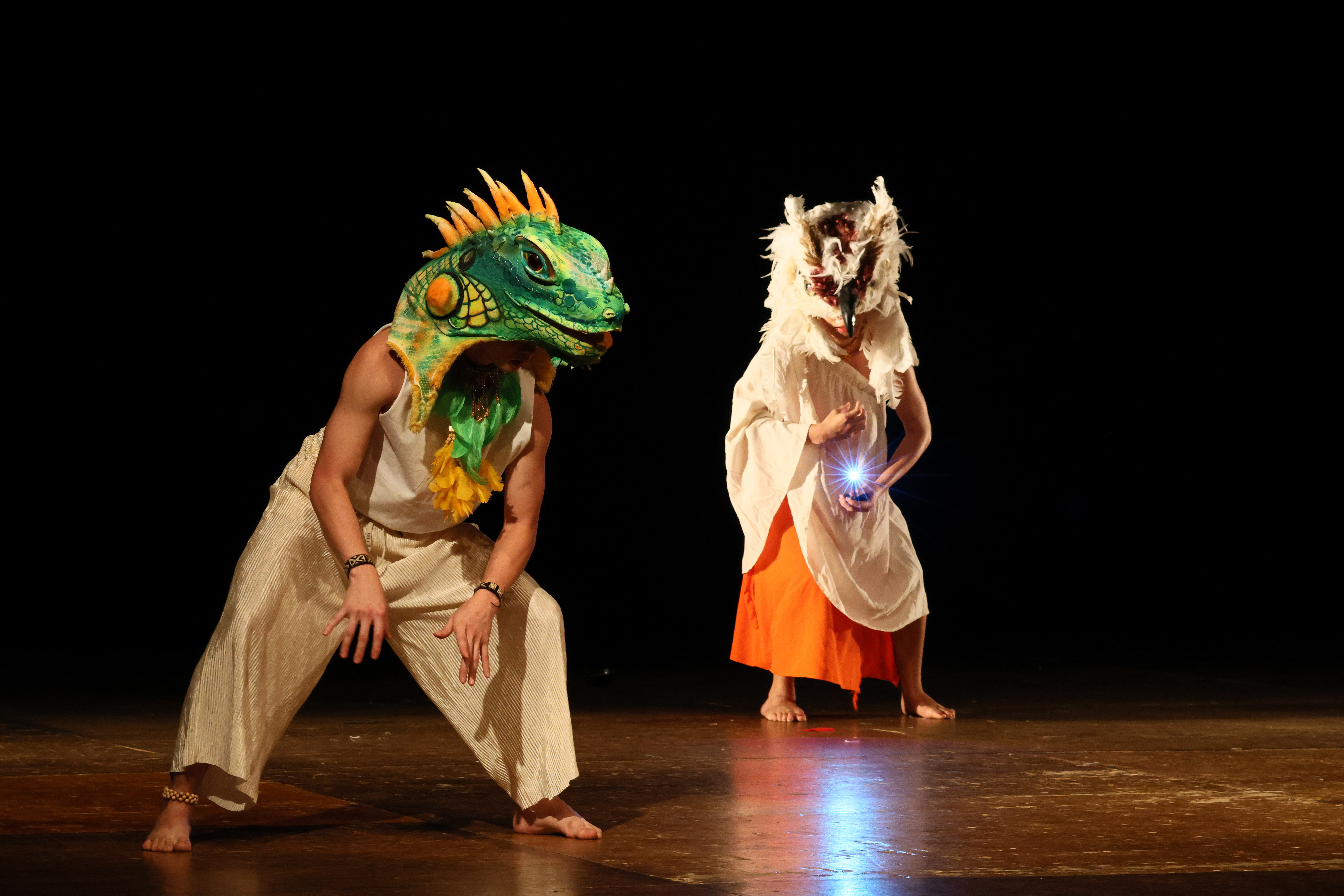 A ilha profana do Canta Galo -  Tabata Barbosa 2