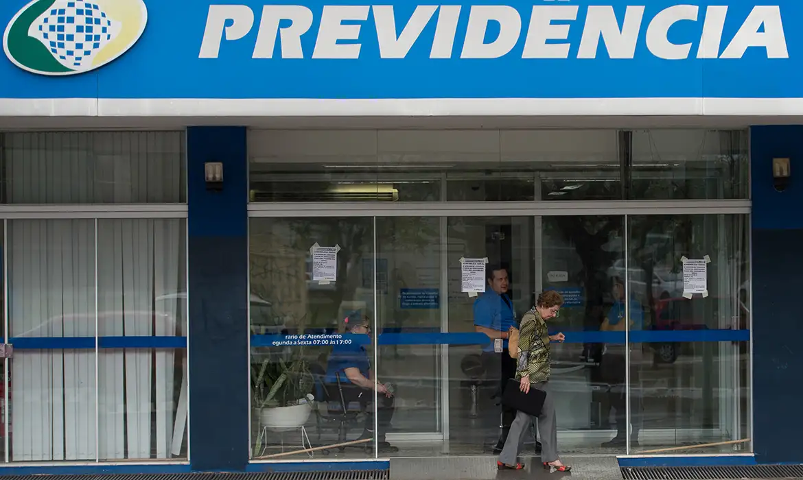Governo destina R$ 547 milhões para ressarcir beneficiários do INSS 1 966946 07072015 dsc 5210bbn