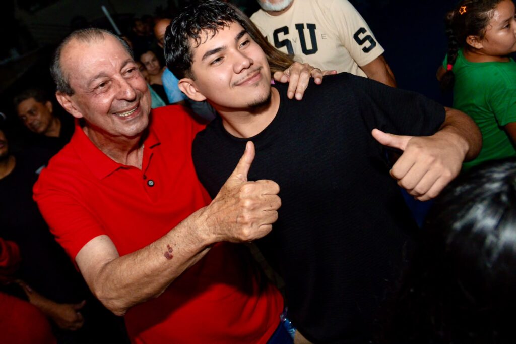 No Santa Etelvina, Omar relembra construção do Delphina Aziz, último hospital construído pelo governo há 12 anos 4 OMAR