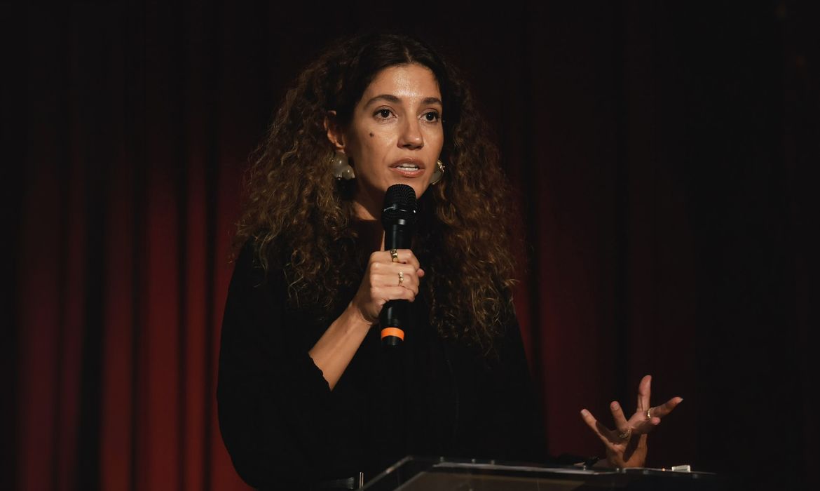 Artigo: Como dar conta da comunicação pública? 1 antonia copy