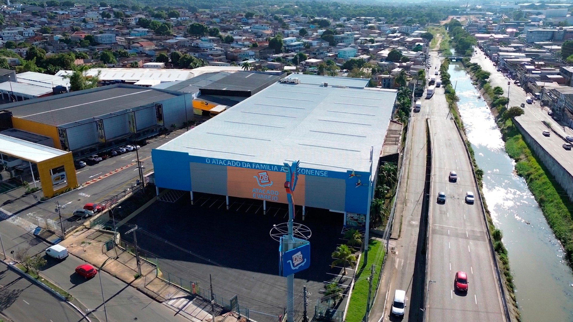 Grupo DB abre unidade de atacado e varejo no Distrito 1 db atacado e varejo distrito