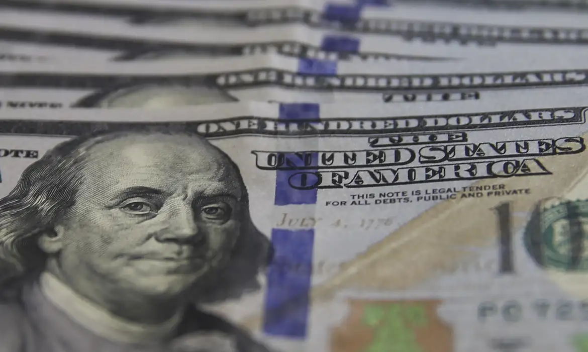 dolar moeda 0803221206 1
