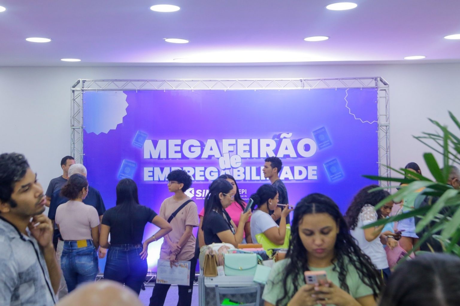 Mais de 2 mil vagas de emprego: evento gratuito em Manaus terá feirão, cursos e show de Gabi Melim 1 eventos 1 1536x1023 1