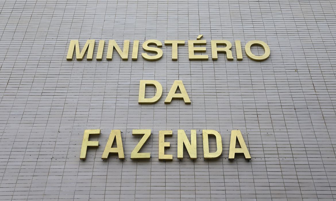Com precatórios, previsão de déficit primário soma R$ 52 bilhões 1 fachada ministerio mcamgo abr 100420231818 29