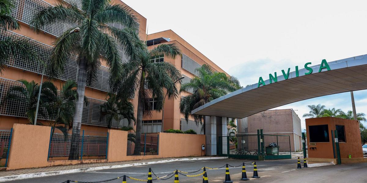 Alerta aos consumidores: Anvisa proíbe venda de 12 produtos de limpeza irregulares 1 0d7a5833