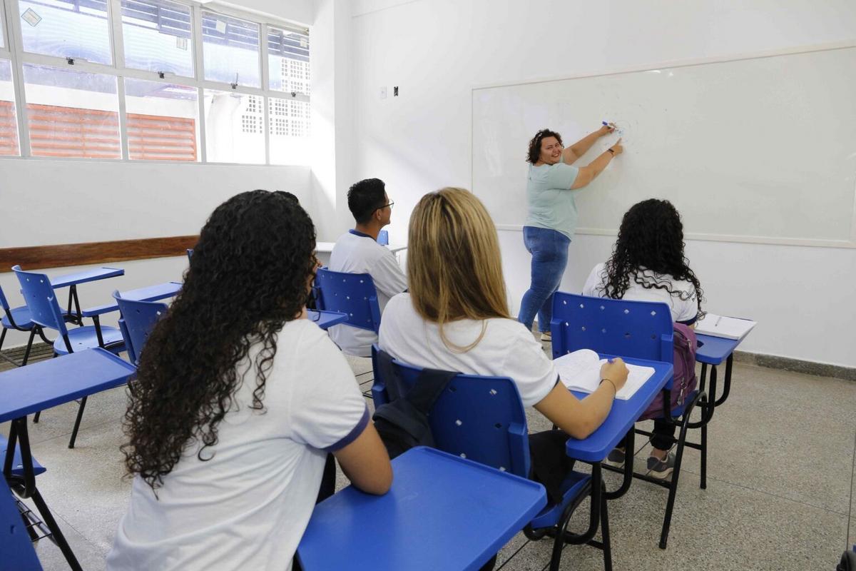 alunos em sala de aula na rede de ensino do amazonas foto euzivaldo queiroz seduc 1