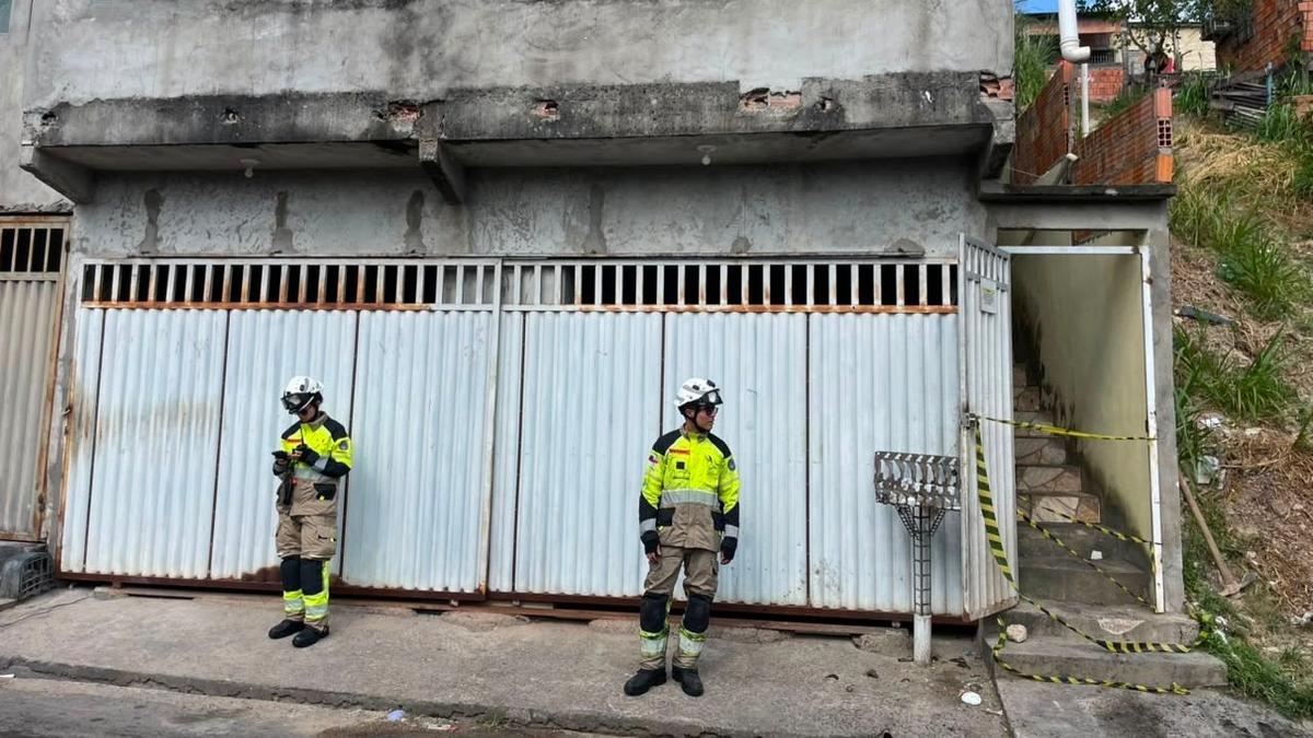 Tragédia no Tarumã: irmãos morrem carbonizados após incêndio em kitnet 1 casa onde ocorreu o incendio que matou duas criancas no bairro parque sao pedro na zona oeste de manaus foto lucas macedo g1 am