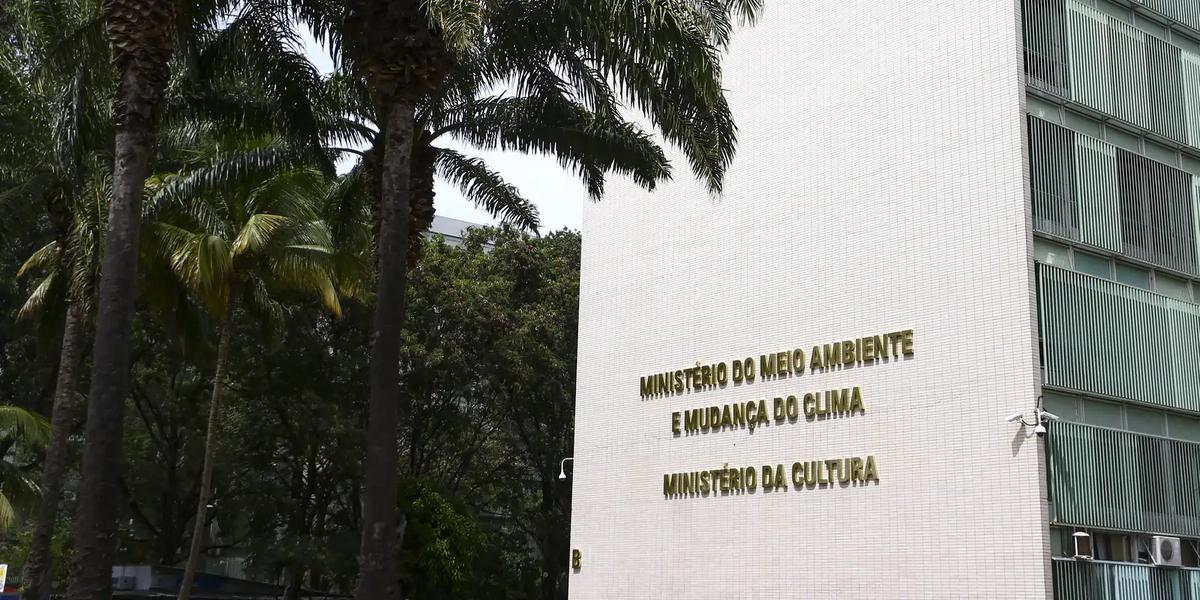 Brasil perde uma lenda: Laura Cardoso morre aos 98 anos e deixa legado imortal 1 fachada ministerio mcamgo abr 100420231818 37