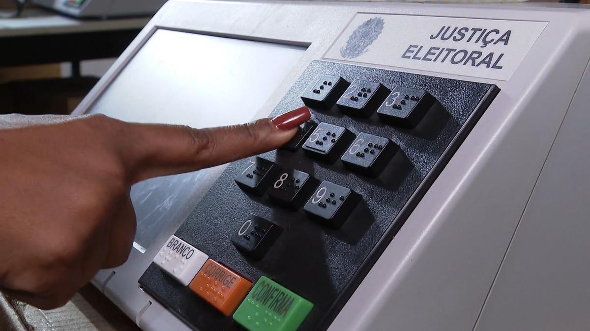 0 20 0109mg02 av assedio voto