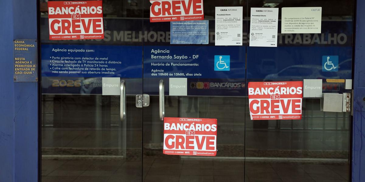 Bancários da Caixa mantêm greve nacional após rejeitarem proposta final 1 0d7a9977