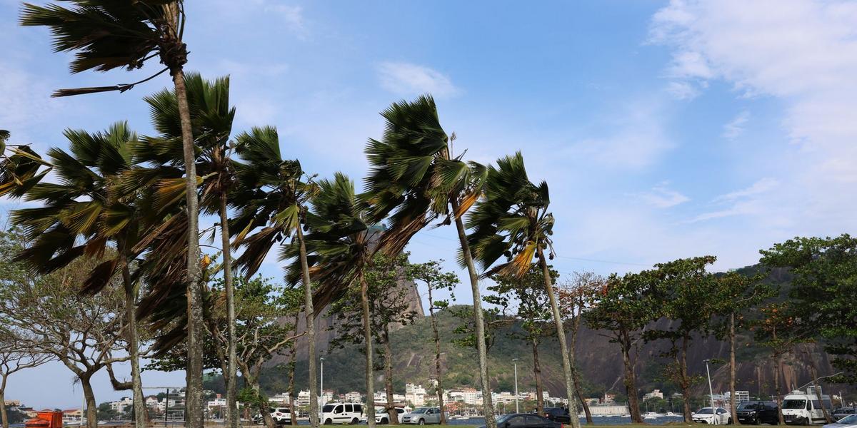 Frente fria traz risco de ventos fortes e tempestades ao Rio de Janeiro 1 0g0a0004