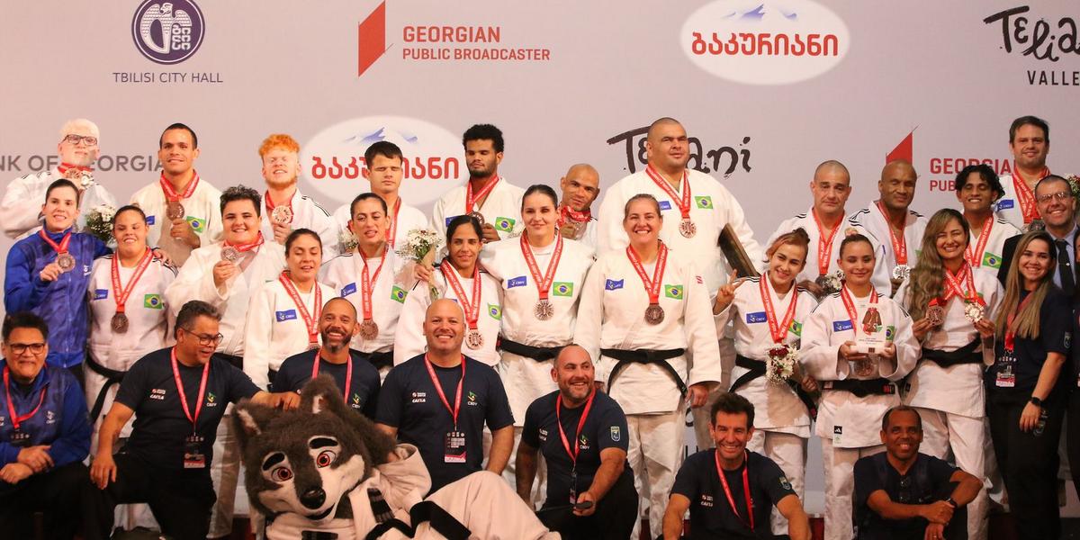 Brasil brilha e garante pódio duplo no judô e triatlo paralímpico 1 55554357973 75a9b06b34 k