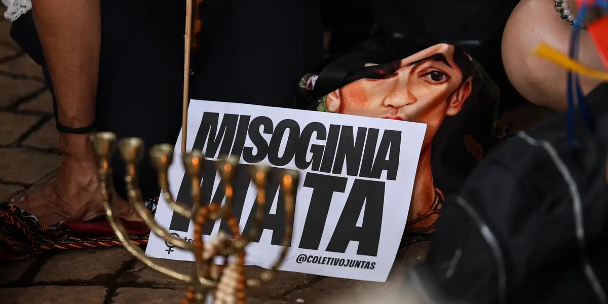 Fragmentação de dados e falta de integração dificultam combate ao feminicídio no Brasil 1 ato mulheres vivas mc abr 07122025 7