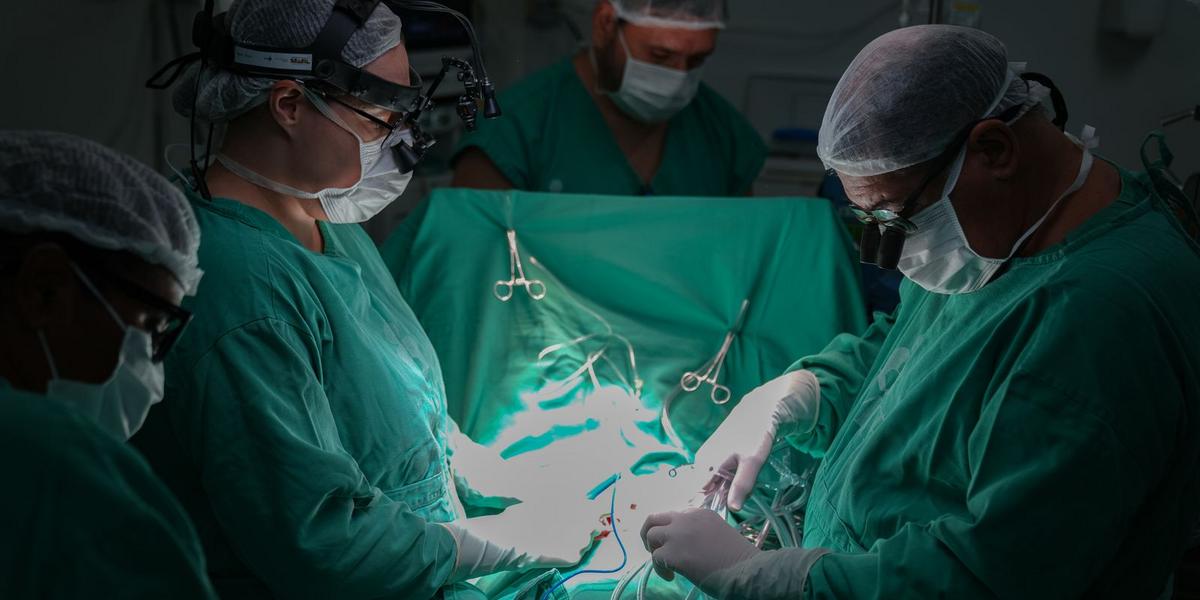 Hospitais particulares sob lupa: Nova lei endurece fiscalização e define padrões de atendimento 1 cirurgia no imip. credito igos toscano. imip