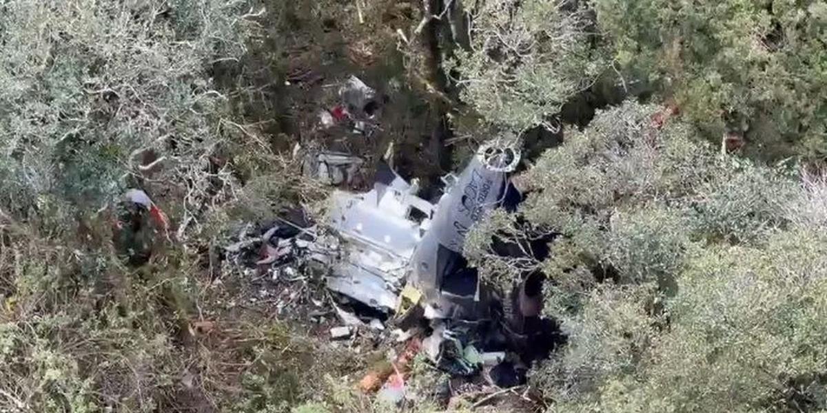 Tragédia na Serra: Bombeiros localizam destroços de helicóptero com cantor Rick 1 destrocos sc