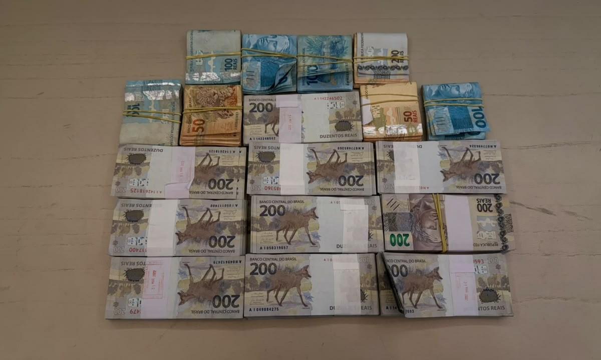 dinheiro apreendido pela pf em enderecos alvos de operacao no amazonas