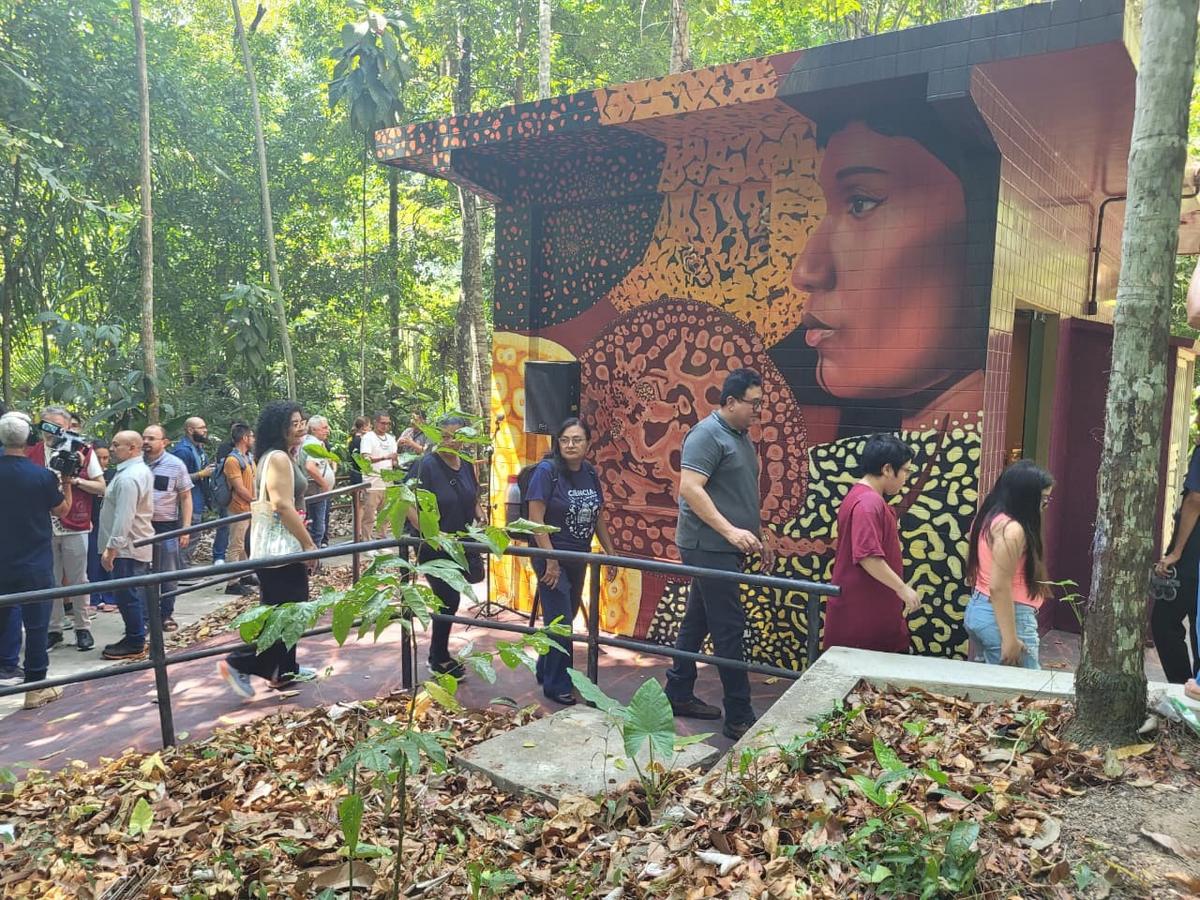 Casa d'Arraia é inaugurada no INPA para mudar a visão sobre o animal na Amazônia 1 fila para casa darraia