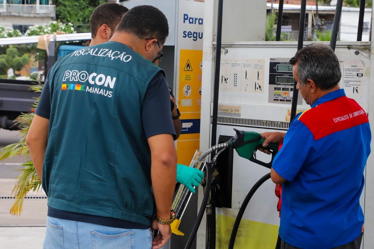gasolina comum tem alta de 7 95 no menor preco em manaus aponta procon foto divulgacao procon manaus