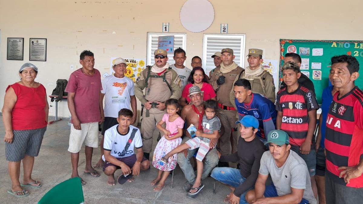 Milagre na mata: idoso de 68 anos é resgatado com vida após dois dias perdido em Parintins 1 idoso de 68 anos e encontrado apos passar dois dias desaparecido em area de mata no interior do am foto divulgacao cbmam