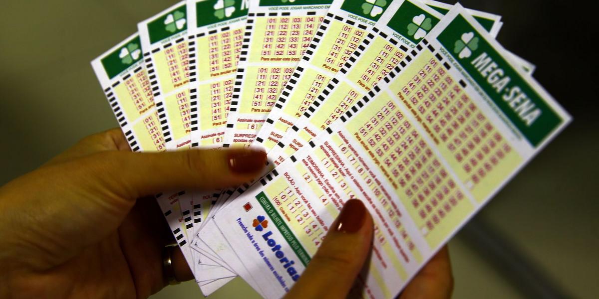 Mega-Sena acumula e sorteio de quinta-feira pode pagar R$ 38 milhões 1 mega sena 1112203504 0
