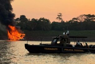 pf destroi 22 dragas e 5 embarcacoes usadas em garimpo ilegal no rio madeira no am foto divulgacao pf