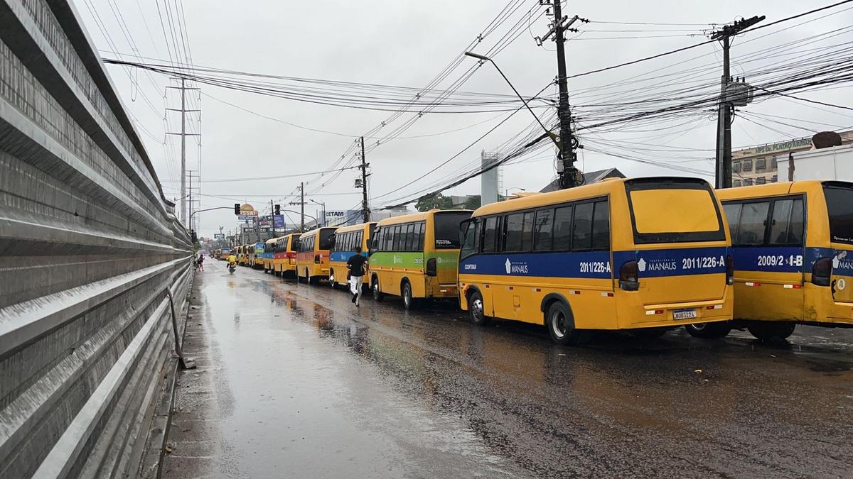 Prefeitura de Manaus sanciona subsídio mensal de R$ 3 milhões para transporte complementar 1 protesto de amarelinhos na avenida autaz mirim em manaus foto gato junior rede amazonica
