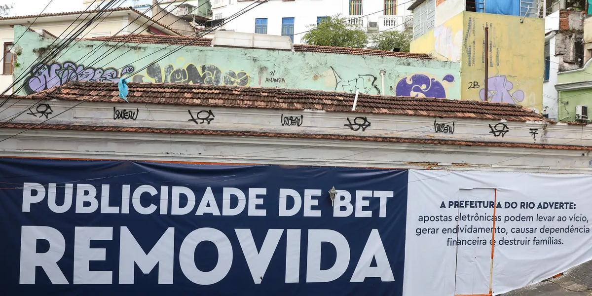 O fim das 'bets': Como a proibição busca salvar brasileiros do ciclo de dívidas e vício 1 toms2809