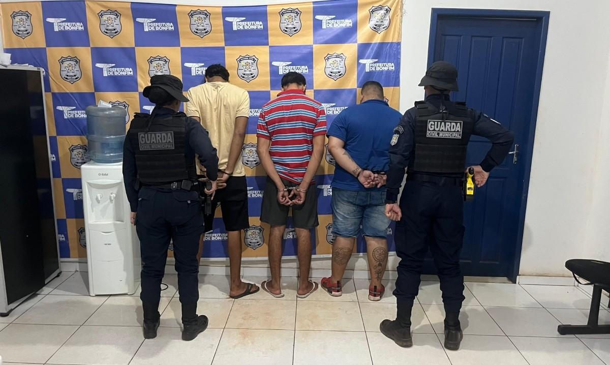 Trio é preso em Roraima ao tentar fugir para a Guiana após assassinar casal em Manaus 1 trio e preso em roraima por latrocinio em manaus