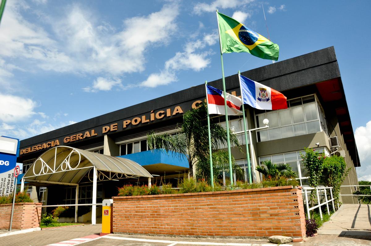 Polícia Civil apreende 126 kg de drogas prontas para envio em transportadora de Manaus 1 10
