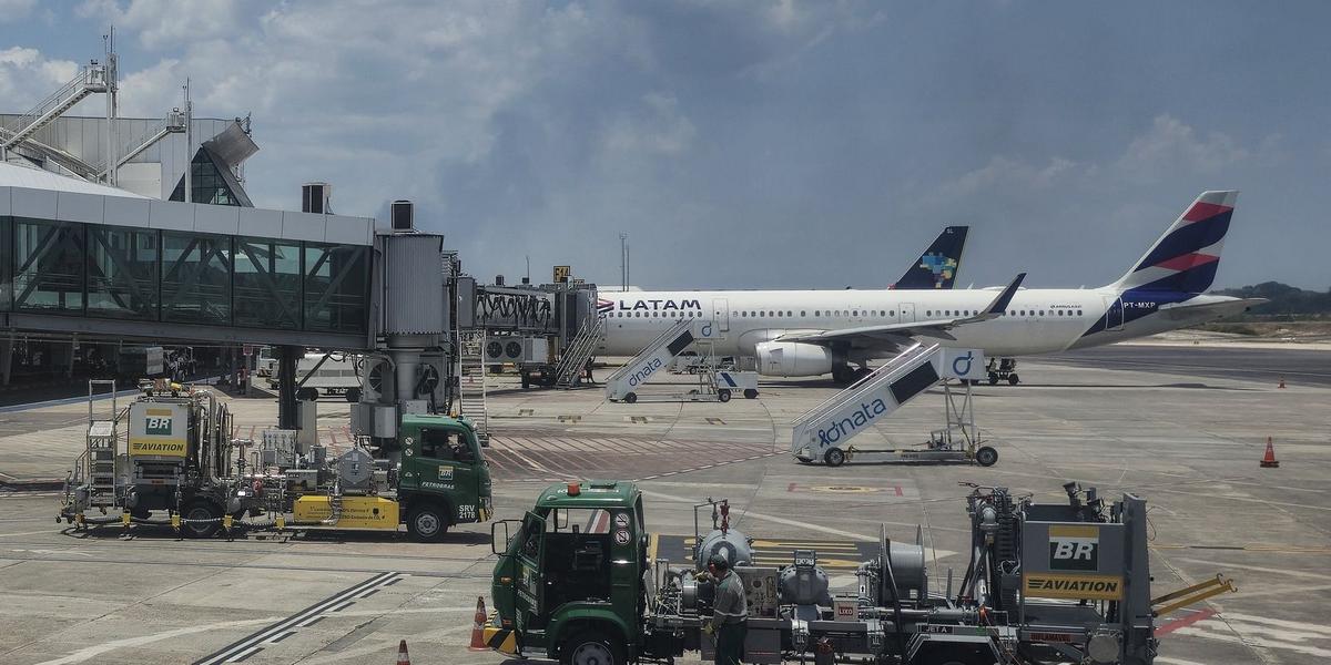 Custo de passagens em alerta: Petrobras eleva preço do querosene de aviação em 11,76% 1 20240920 120043