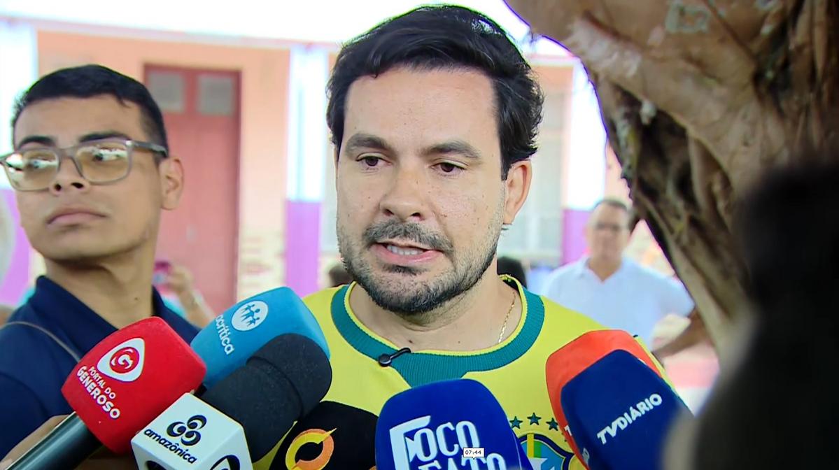 capitao alberto neto pl vota em manaus foto rede amazonica