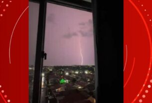 chuva acompanhada de raios e trovoes e registrada na noite de quarta feira 21 foto sergio de andrade