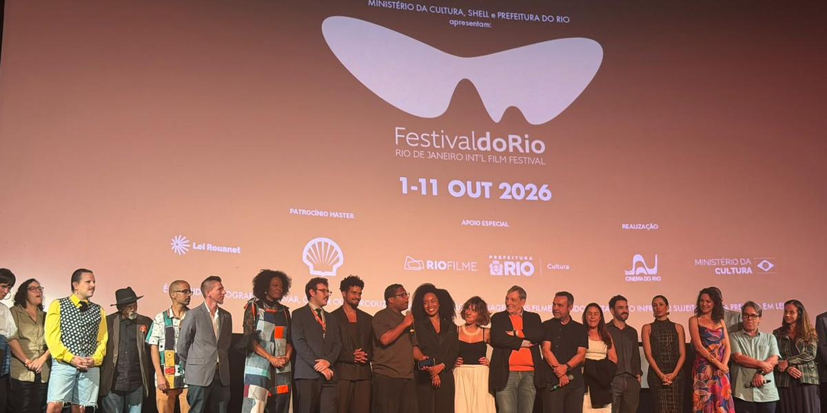 foto equipe do filme justino ftoto anna karina de carvalho