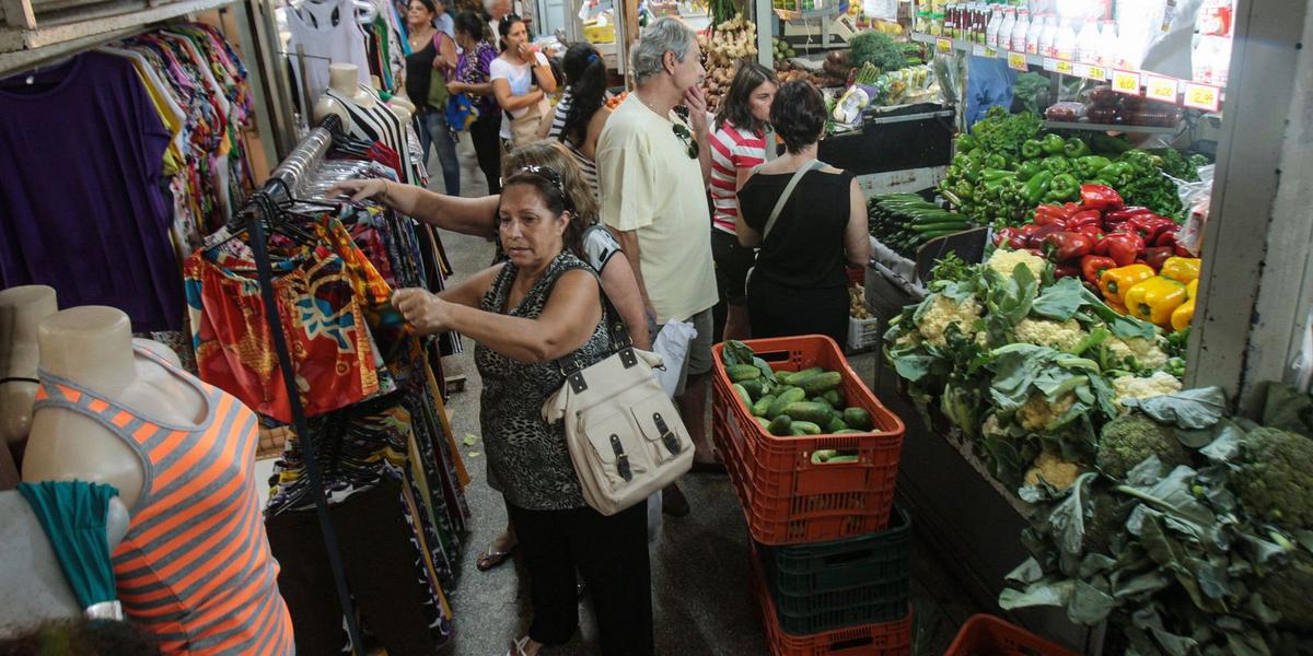 Cortes em auxílios sociais ameaçam economia do interior e podem empurrar milhões à pobreza 1 inflacion8