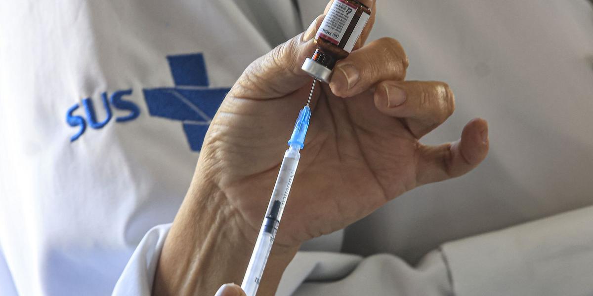 Meningite: Rio de Janeiro abre vacinação emergencial para jovens de até 24 anos 1 int1308