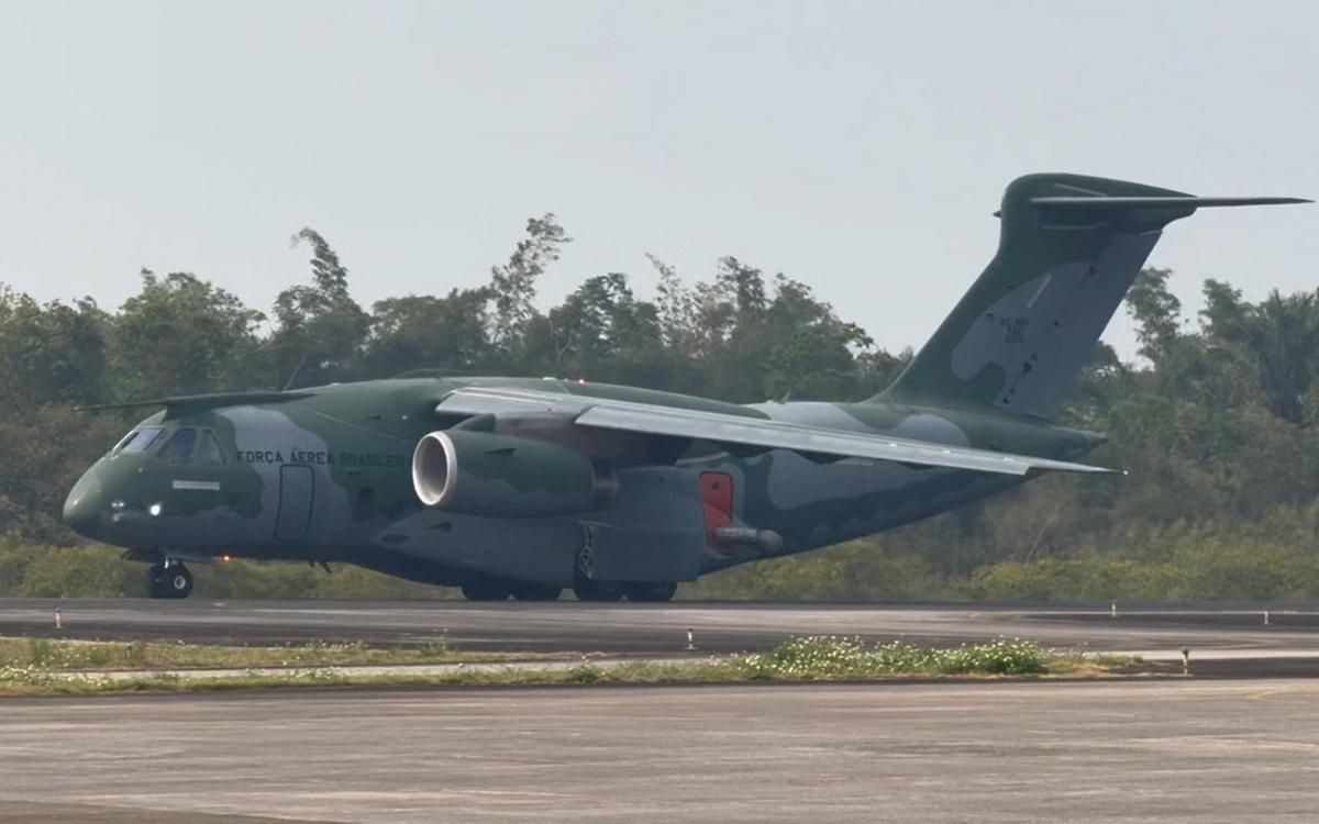 kc 390 millennium