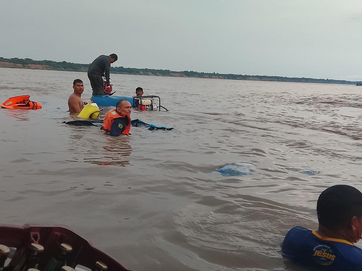 Naufrágio no Solimões: Nove pessoas são resgatadas após canoa virar em Tabatinga 1 whatsapp image 2026 10 17 at 09.27.45